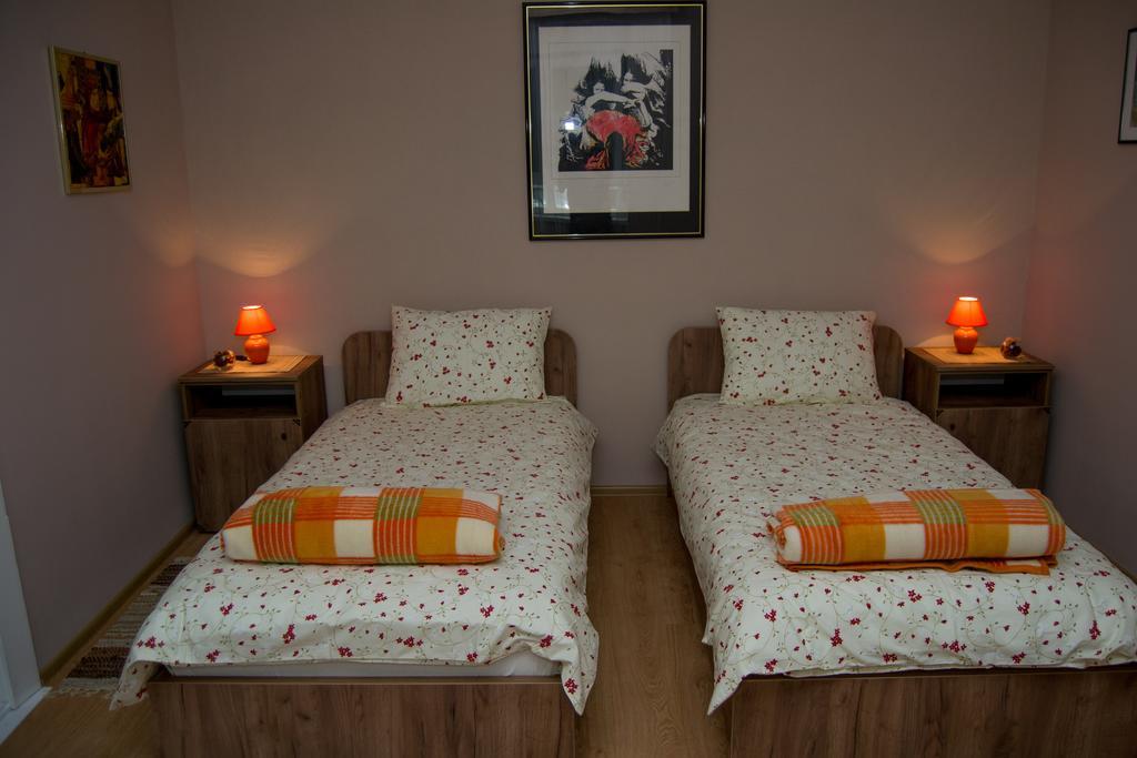 רומה Guest House A'Storia מראה חיצוני תמונה
